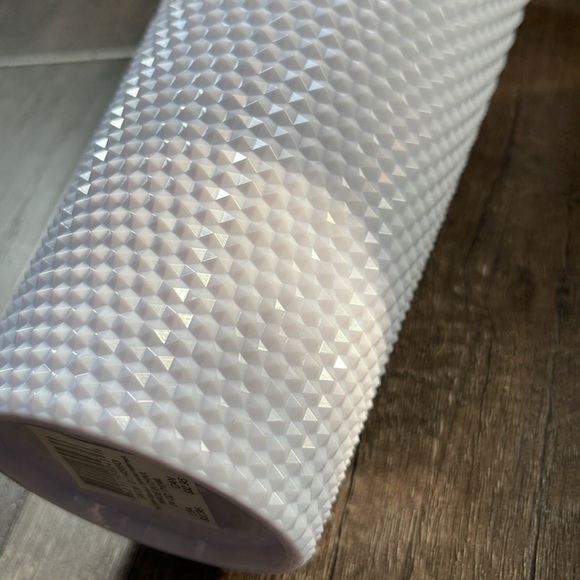 NWT Starbucks Venti White Bling Studded - Picture 5 of 6